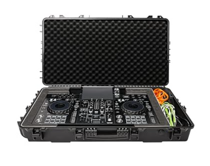 Denon DJ SC Live 4-Standalone Controller + Magma FLXGUARD DJ Controller Trolley